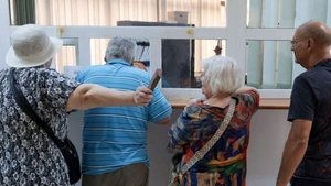 Categoria de pensionari români care primesc a 13-a pensie, în luna decembrie 2025. Cine se încadrează