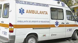 O femeie din Braila si cei doi copii ai sai au fost loviti de o autoutilitara