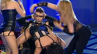VIDEO Mamma mia, ce perverse! Uite ce senzual danseaza Laura Cosoi, Gina Pistol si Adriela!