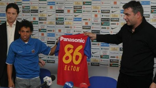 Îl mai ţii minte pe ELTON de la Steaua? A ratat un transfer care l-ar fi adus faţă în faţă cu MESSI