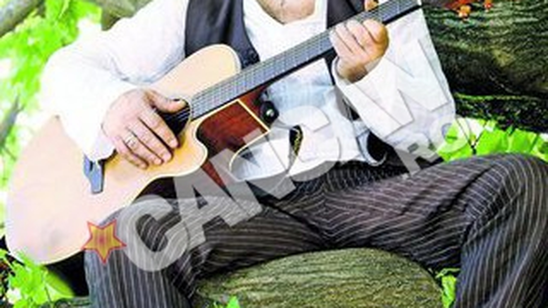 Mihai Margineanu, asaltat de mamaite! Cucerit cu 15 borcane de zacusca si cartofi prajiti