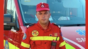Un pompier de la ISU Argeș a salvat un biciclist după un accident. Cristian i-a acordat imediat primul ajutor