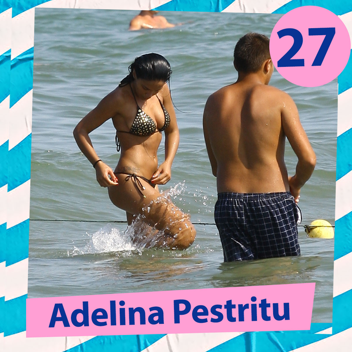Top 30 vedete care se hârjonesc în apă în cele mai sexy poziții. Ce locuri ocupă Ramona Olaru, Antonia ori Gina Pistol între “Reginele Splash-urilor”