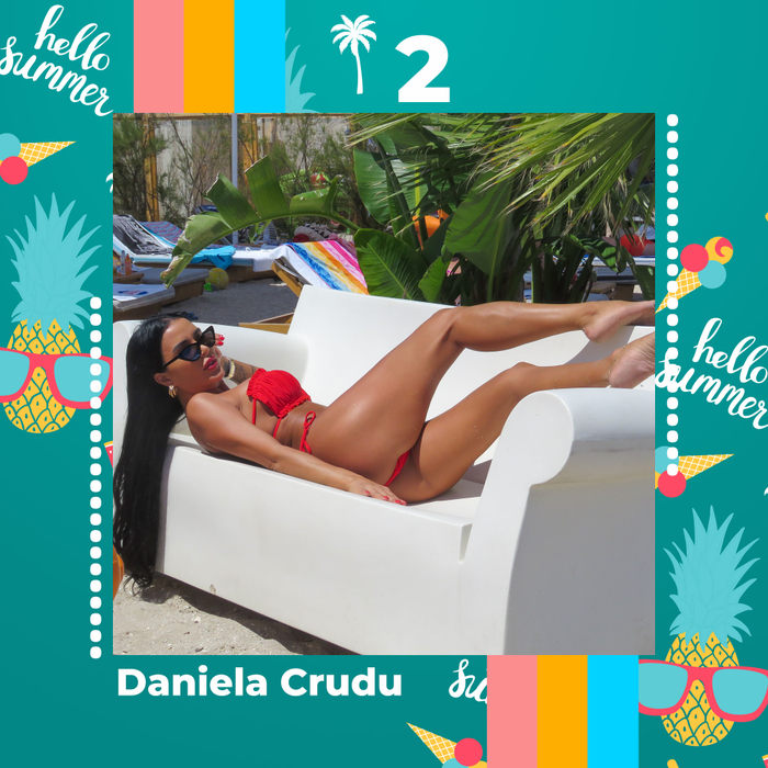 Top 40 sexy-vedete „cu picioarele-n tavan”. În ce poziții au putut să “pozeze” Lora, Andreea Bălan, Ioana Filimon ori Bianca Drăgușanu