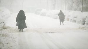 După câteva zile mai calde urmează -15 grade Celsius. Un nou val de ger în România