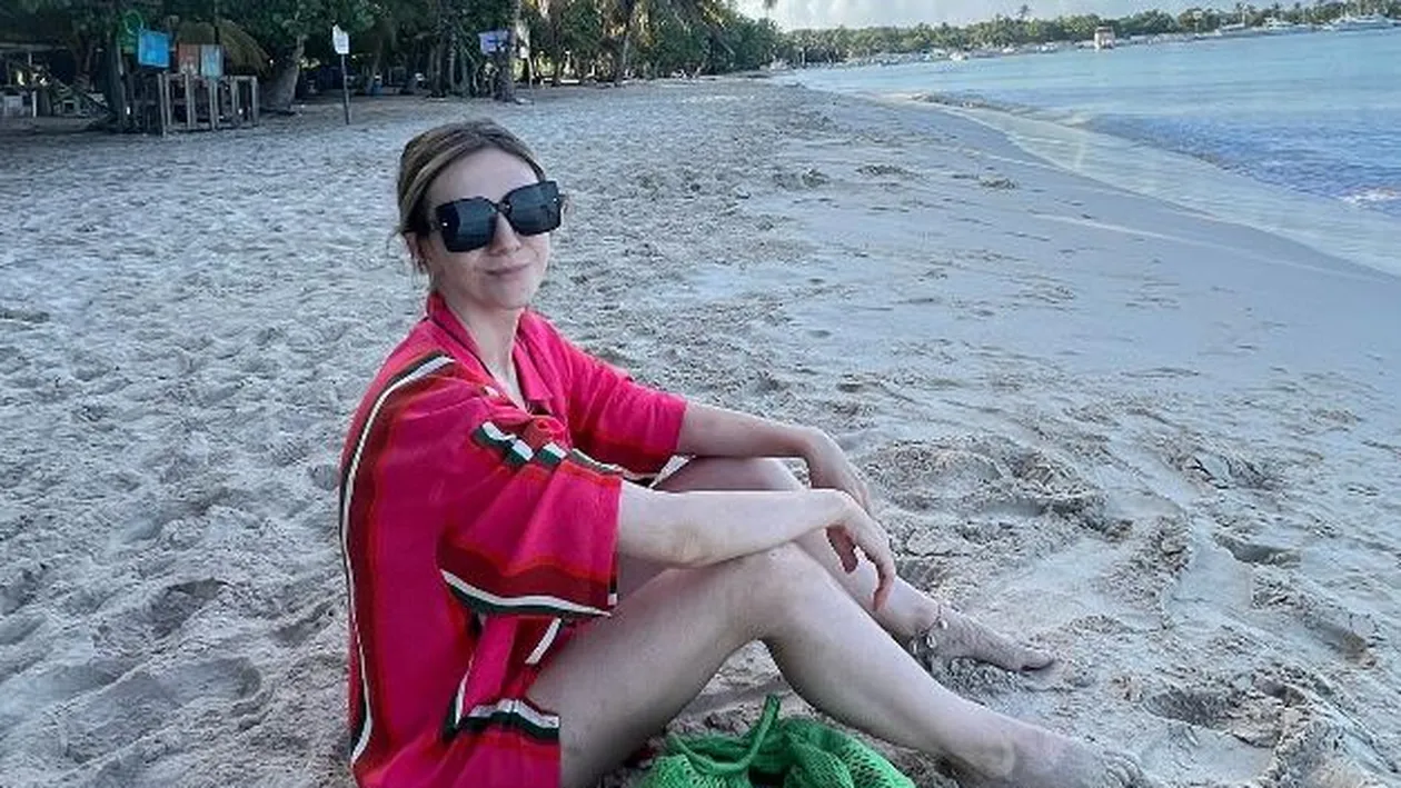 Ce condiție a pus Adela Popescu șefilor de la Pro TV pentru a accepta să prezinte emisiunea ”Sunt celebru, scoate-mă de aici”