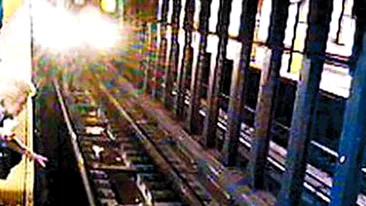 A cazut in fata metroului, dar a scapat cu viata