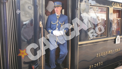 Detalii fascinante din "hotelul pe sine" Orient Express! Un trenulet-bijuterie de la vagonul de suveniruri costa 10.000 de euro! Afla cat trebuie sa platesti pentru serviciile de lux!