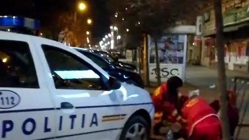 VIDEO ȘOCANT. O arădeancă a născut pe stradă, noaptea, asistată de patru polițiști