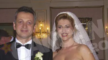 Ce invarte Fenechiu la drum de seara? Ministrul Transporturilor face “ore suplimentare” cu o satena! Si ea nu are nimic impotriva!