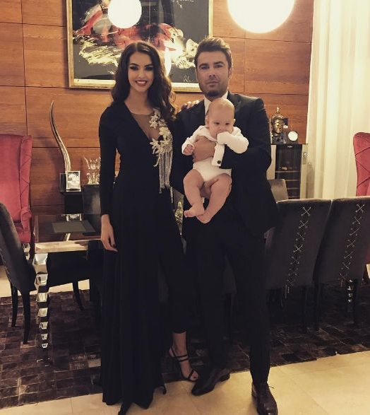 Sandra şi Adi Mutu sunt topiţi după băieţelul lor