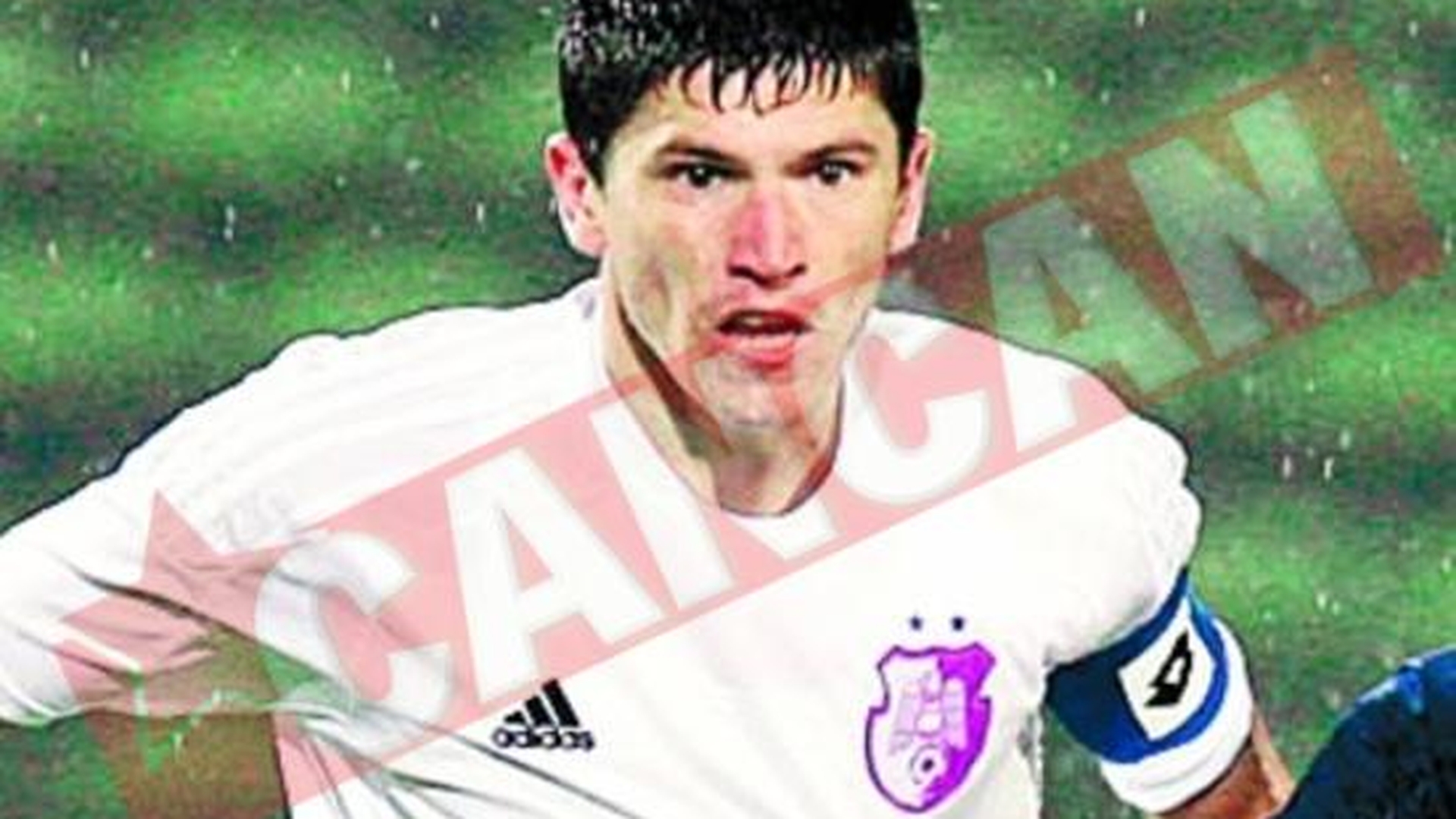 Tanase isi acuza impresarul de fals