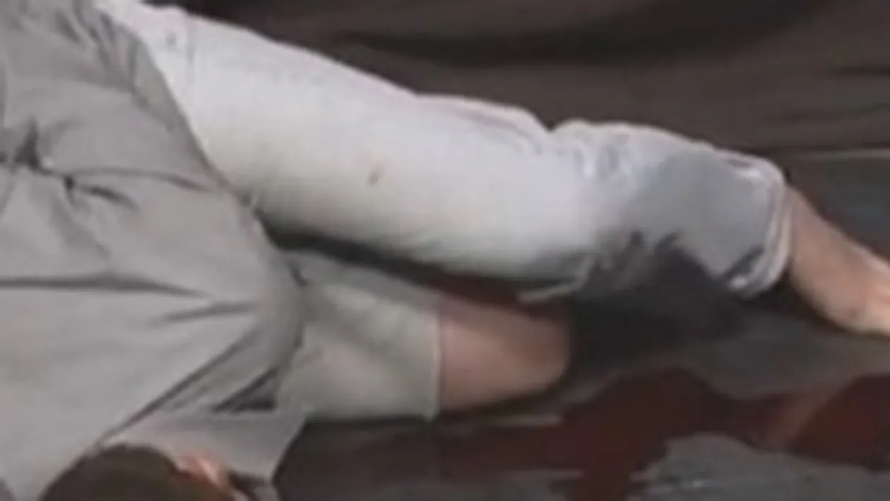 DESCOPERIRE MACABRĂ: Tânără găsită moartă, cu gâtul tăiat, într-o râpă