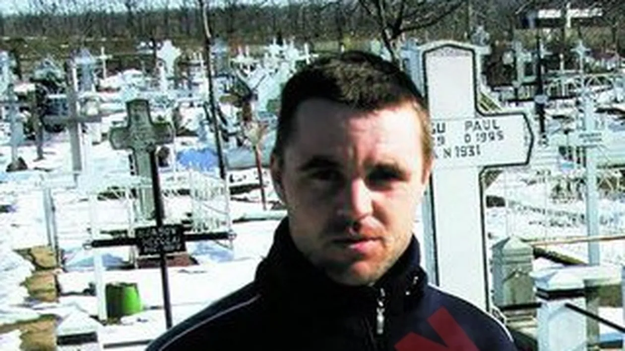 A gasit un copil abandonat in cimitir