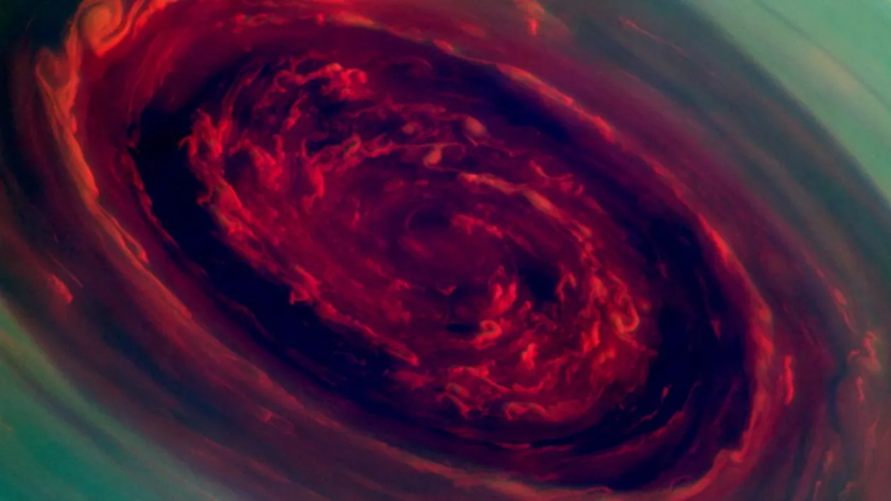Imagini incredibile cu centrul unui uragan de pe planeta Saturn!