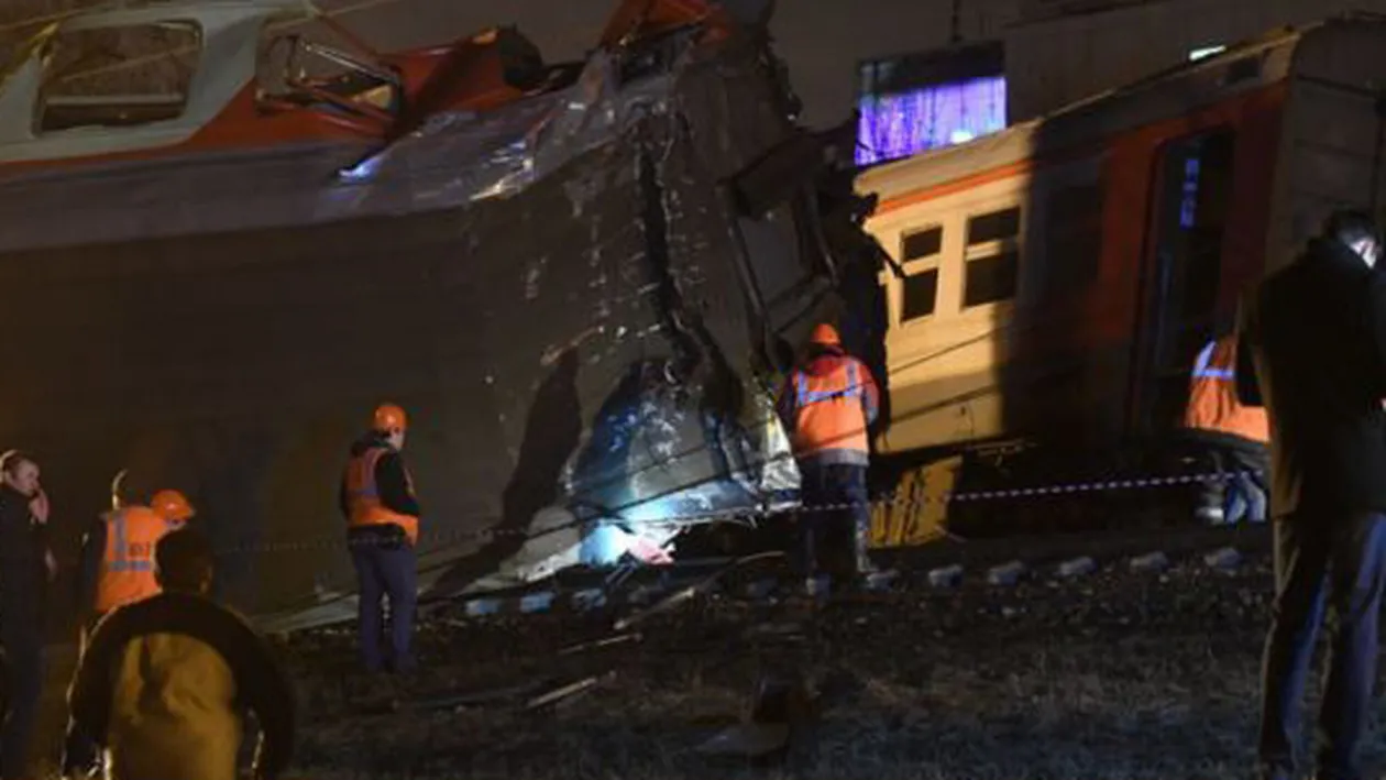 VIDEO! Două trenuri s-au ciocnit la Moscova! Numărul răniţilor a ajuns la 50 