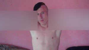 Incredibil cu ce s-a fotografiat baiatul asta ca sa le dea gata pe gagici! Nu o sa ghicesti niciodata ce "ridica"