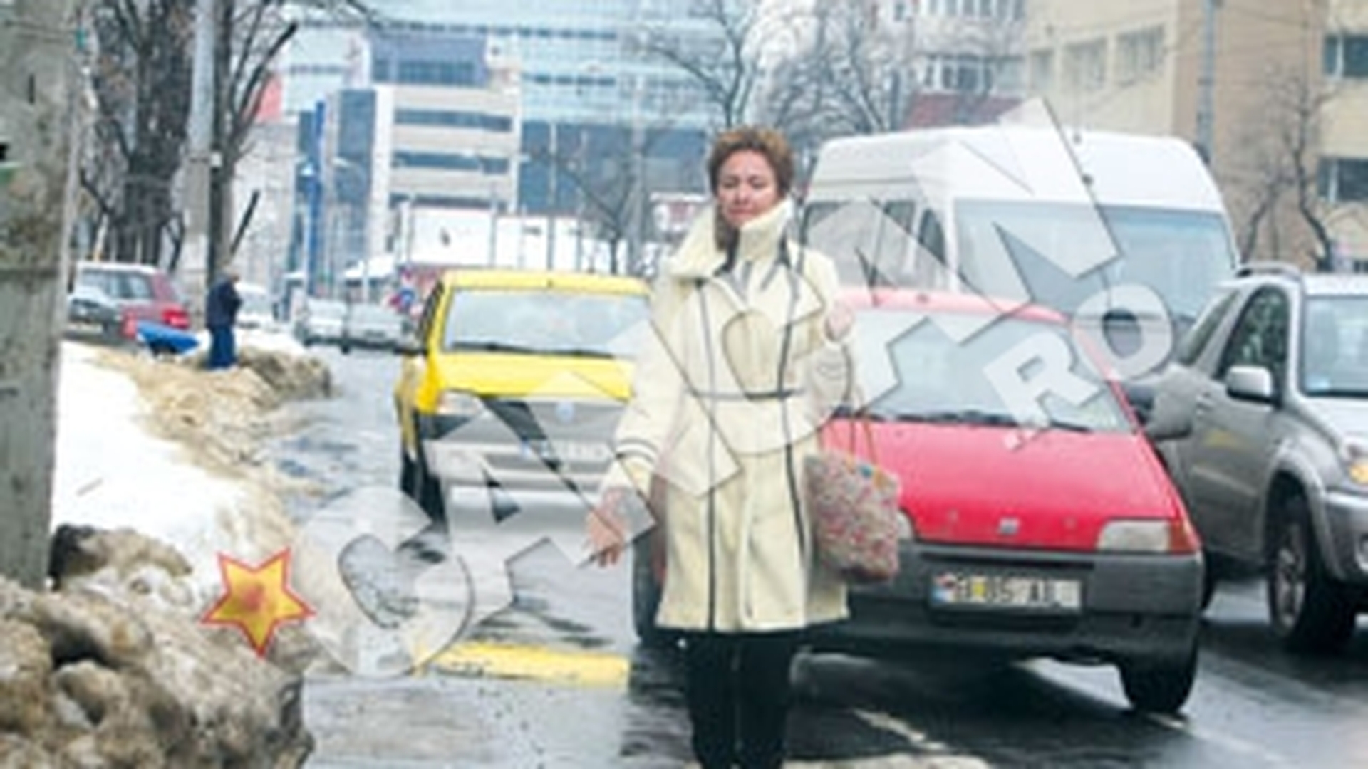 Pazea, "zbirul" Antenei 3 si-a luat sosea! Dana Grecu se impune si in trafic!