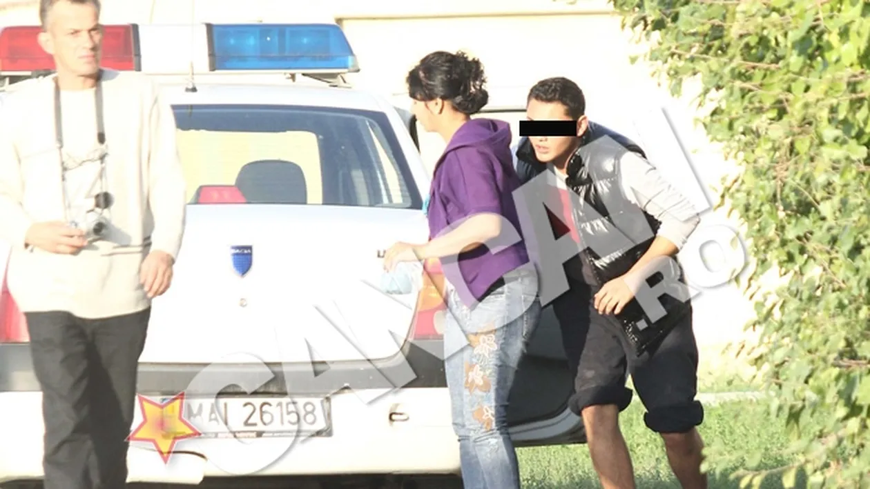 Imagini incredibile realizate de CANCAN.ro de la reconstituirea cazului din Voluntari! Elevul injunghiat in picior, din cauza unui sarut, a venit taras, in sosete, la locul faptei!