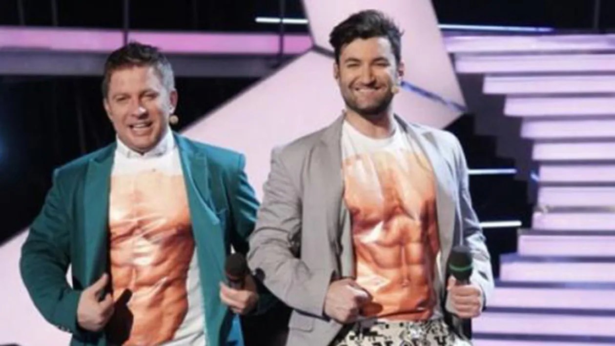 SMILEY îl învaţă pe PAVEL BARTOŞ să danseze breakdance! Mişcările speciale făcute de cei doi