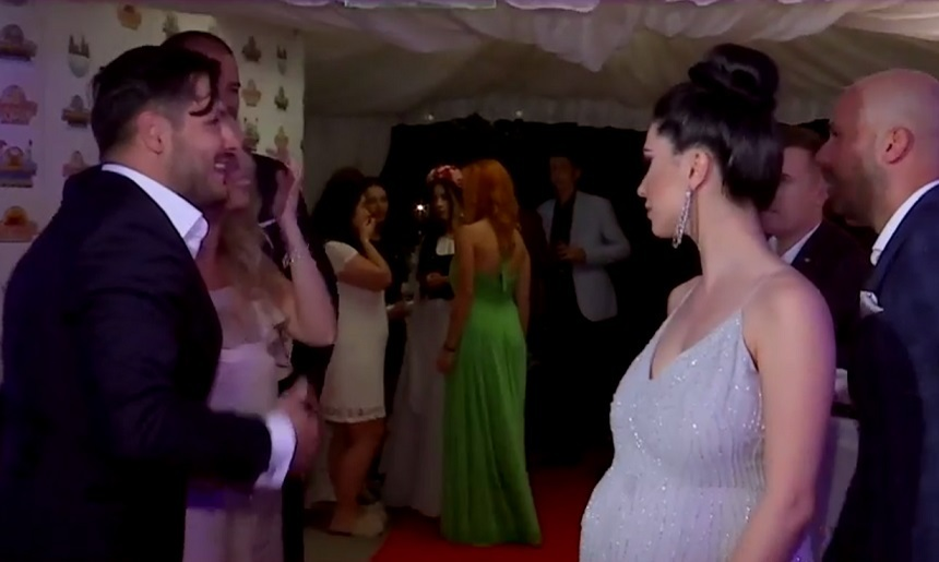 Liviu Vârciu, ”furat” de lângă iubita însărcinată în ultima lună! Tinerei nu i-a păsat de nimic, l-a luat de mână şi a plecat cu el