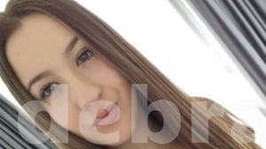 Sinucidere șocantă din dragoste! O fată de 18 ani din Brăila s-a spânzurat de șifonier
