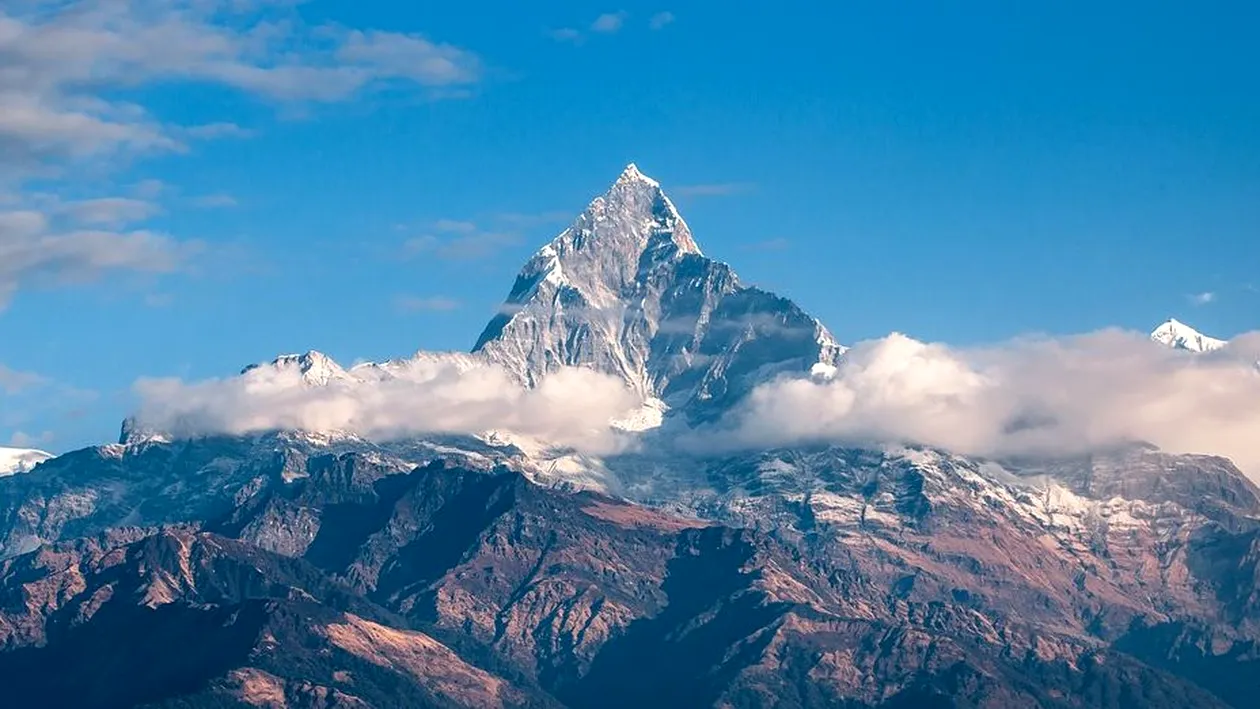 Cel puțin șapte alpiniști au murit în Munții Himalaya, în timpul unei furtuni puternice!