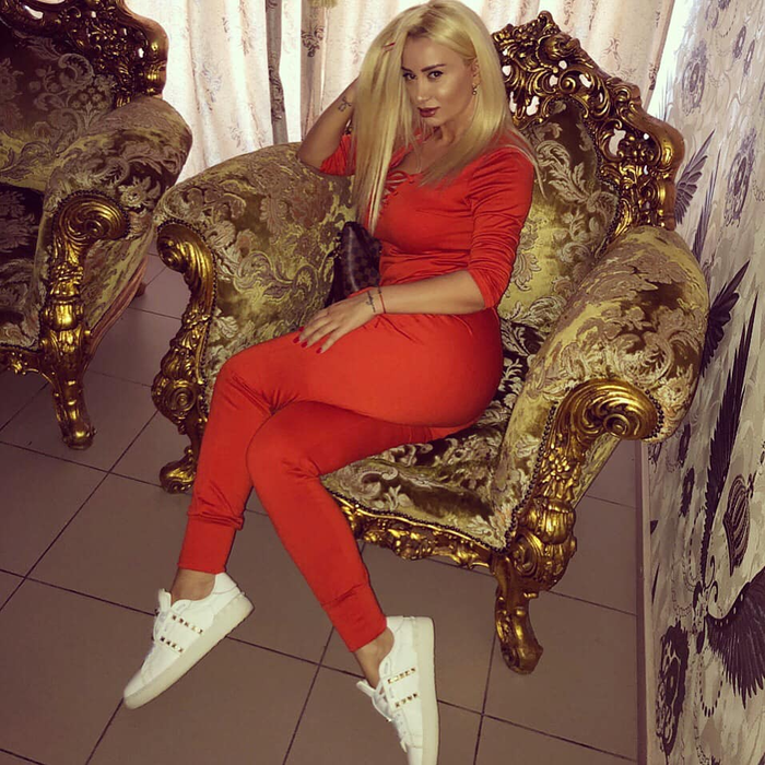 Simona Trașcă a mărturisit totul! Blondina este dependentă de… ”N-am ieșit din casă vreo trei, patru zile”