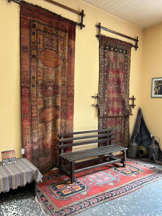 Check in | Experiența mea la fabrica-muzeu de covoare din Erevan. Ce am văzut și mi-a plăcut