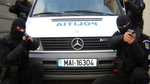 Politiştii au de acum ”liber” să tragă după infractori!