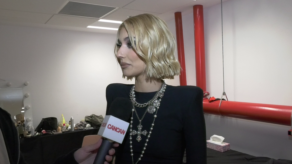 iana Constantin, cunoscută ca Andia (n. 2 iunie 1997, Roman, județul Neamț, România) a debutat în anul 2019 alături de DJ Project (Foto: captură video)