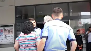 Ce a pățit o mamă din Târgu Mureș la intrarea într-un supermarket: Domnul de la securitate nu m-a lăsat, pentru că fetița mea...