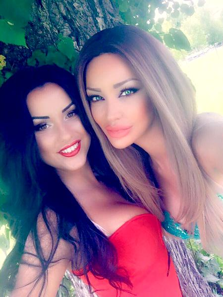 Daniela Crudu, dependentă de operații estetice de 10 ani! Cum arăta la debutul în showbiz, când era blondă şi fără silicoane