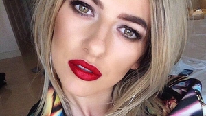 LIDIA BUBLE şi-a şocat, din nou, fanii. Cum apare iubita lui RĂZVAN, de i-a făcut pe internauţi să exclame: „Eşti bolnavă!“ 