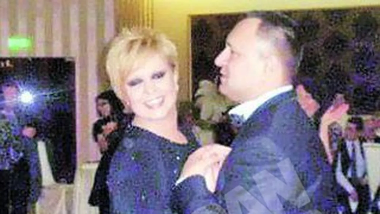 Situatie-soc pentru Monica Anghel! Prietenele i-au prins sotul cu o blonda