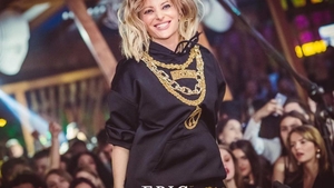 Ce spune Delia atunci când vorbește singură: ”Măi fată, bagă-ți mințile în cap, apucă-te de un copil sau doi!”