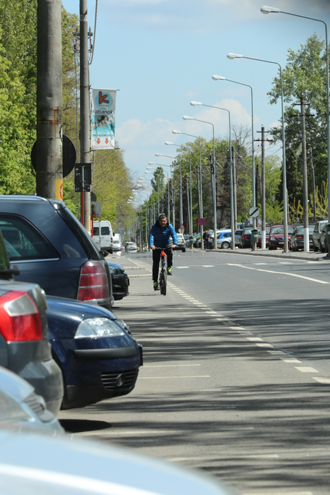 Mihai Mărgineanu preferă să meargă pe bicicletă, în loc să şofeze.
