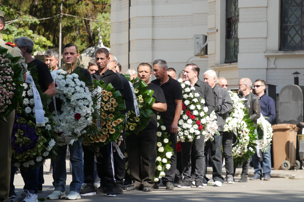 Alexandru Darie a fost înmormântat. Cum a apărut Anca Pandrea la funeralii. IMAGINI EXCLUSIVE