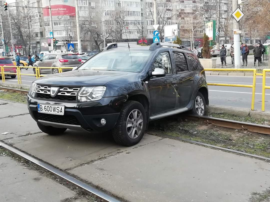 Grav accident în București, pe linia tramvaiului 41! Traficul este blocat