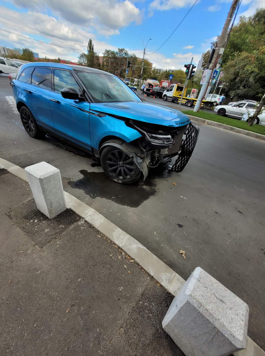 Mașina avariată a Andreei Bălan