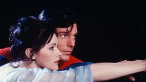 Margot Kidder, actrița care a interpretat personajul Lois Lane în "Superman", s-a sinucis