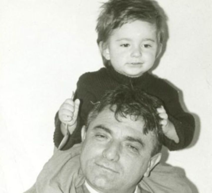 Paul Banu, pe umerii tatălui său, Emilian Banu