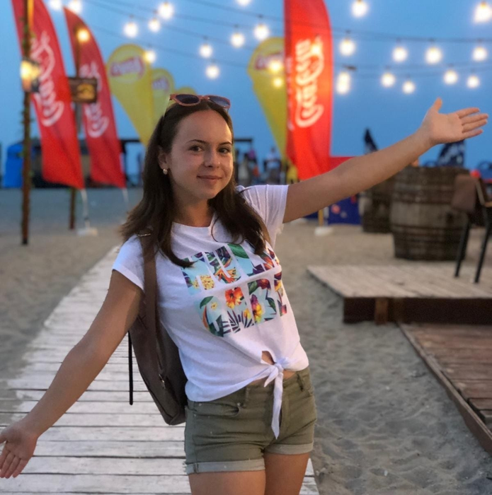 Andreea-Alexia este una dintrele elevele-militar pasionate de literatură