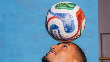 Brazilianca blondă care nu stă cu el doar pentru bani. Povestea Nataliei Belloli, femeia de lângă Raphinha