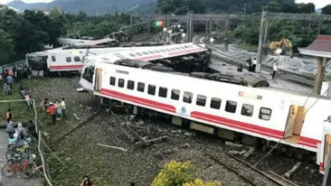 Tragedie feroviară în Taiwan! Zeci de morți și răniți