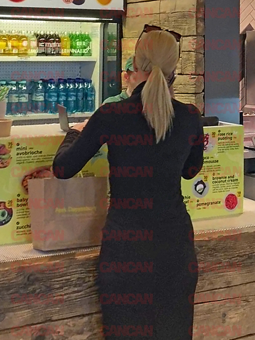 Iuliana Pepene își comandă de mâncare