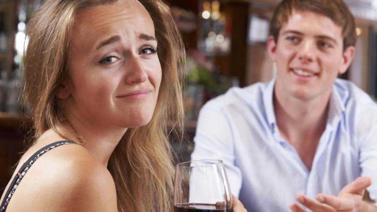 Aşa au arătat cele mai groaznice întâlniri de pe Tinder! Chelneriţele au povestit totul în amănunt