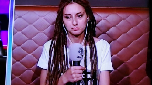 Primele declaraţii ale Iuliei, soţia care a fost bătută crunt de sunetistul lui Smiley!