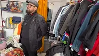 Ce a putut găsi Piedone într-un second hand din Arad: Ăștia-s mari și pentru mine