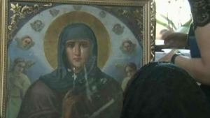 Plânge sau nu icoana Sfintei Parascheva de la Iași? Adevărul a ieșit abia acum la iveală